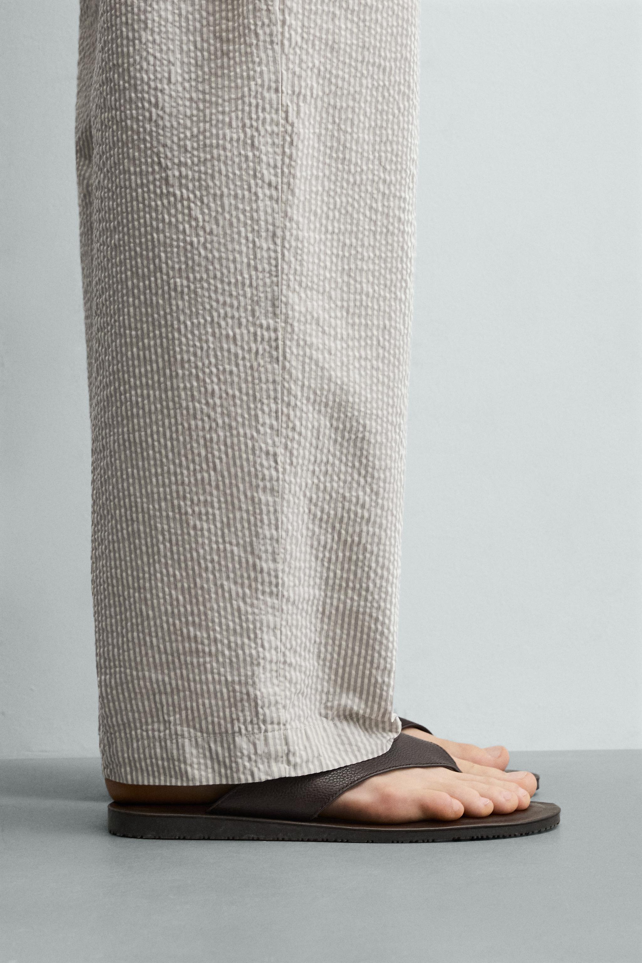 SANDALES À BRIDES EN CUIR